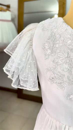 Vestido ideal para la confirmación de tu princesa ✨ #confirmacion #confirmacioncatolica #vestidosparaniñas #vestidodeconfirmación #primeracomunion #confirmacion #vestidoconfirmacion #vestidoprimeracomunión #rentadevestidos #vestidosparaniñas #leongto #leongtomexico🇲🇽 #vestidoenrenta #rentayventadevestidos #vestidosdefiesta #vestidoblanco #vestidoblanconiña #vestidoblancoparaniña | Ana María - Vestidos para niñas
