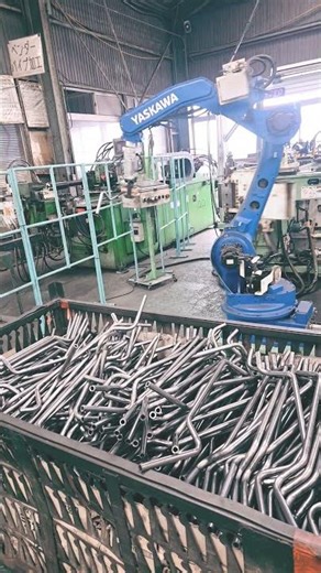 曲げ加工品紹介 専用コンテナ 無人パイプ曲げ 製品保管状態 医療器具や建設機器、各種パイプ加工の石川工業 群馬県 太田市 1本から対応可能な会社です。＃ステンレス＃手摺＃パイプ曲げ＃千葉県＃大網白里市
