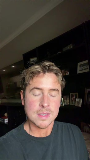 coll.sharp (@coll.sharp)’s videos with original sound - coll.sharp