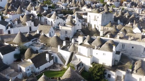 Unveiling Earth’s Natural Masterpieces: Top Stunning Landscapes Around the World