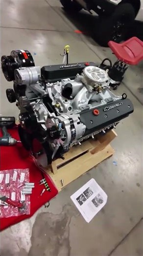 ZZ6 Crate Engine 405hp out the box! #unboxing #assembly #chevy #v8 #engine