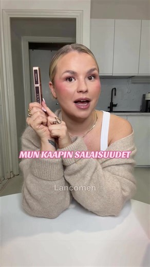 Mainos @Cocopanda.fi alennus hot girls don’t gate keep! Mun luottotuotteet jo vuosia ja toivottavasti pian myös sun! 💕 Mun bion linkistä pääset suoraan shoppailemaan tuotteita, mun lemppareita ja käyttämään alen!😍 Tuotteet 💕Redken Extreme Shampoo 💕Redken Extreme Conditioner 💕Kérastase Elixir Ultime Hair Oil 💕Lancôme Idôle Mascara / brown 💕Brushworks Hair Towel Wrap 💕IDUN Minerals Ready, Set, Fix Setting Spray Alennuksen saat vähintään kahden tuotteen ostosta, minimitilaus 39 €. Edun voi