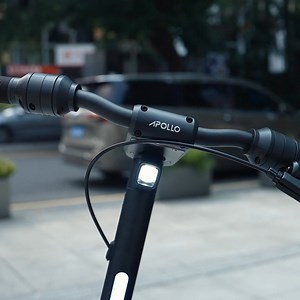 𝐖𝐡𝐲 𝐰𝐚𝐬𝐭𝐞 𝐡𝐨𝐮𝐫𝐬 𝐢𝐧 𝐭𝐫𝐚𝐟𝐟𝐢𝐜 𝐰𝐡𝐞𝐧 𝐲𝐨𝐮 𝐜𝐨𝐮𝐥𝐝 𝐛𝐞 𝐟𝐥𝐲𝐢𝐧𝐠 𝐩𝐚𝐬𝐭 𝐢𝐭? The Apollo Explore 2.0 is built for speed, safety & everyday adventure: ⚡️ 1600 W peak power (hit up to 25 mph) 🌙 Built-in lights turn signals for night rides 🛞 Suspension that actually smooths out city streets Portable. Stylish. Seriously fun. This isn’t just a scooter—it’s your new daily driver. Shop Now | Apollo Scooters