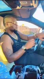 L’international Mputu Mabi Trésor s’enjaille sur la chanson “Novelas” tirée de l’album CDG de Héritier Wata | Les stars congolaises-DRC