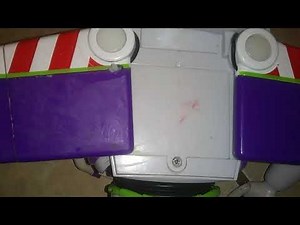Toy story 3 Buzz Lightyear play a demo