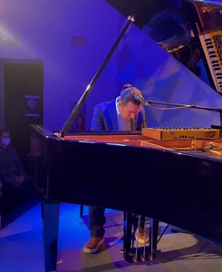 Last night was magical in Budapest 🙏🏼 Alfredo Rodriguez & Pedrito Martinez Jan 23 London 🇬🇧 Jan 25 Le Vésiner 🇫🇷 Jan 26 Courbevoie 🇫🇷 Jan 27 Boulogne-Billancourt 🇫🇷 Jan 28 Clamart 🇫🇷 Jan 29 Eaubonne 🇫🇷 Jan 30 Chaux de Fond🇨🇭 Tell your friends!!! | Alfredo Rodriguez