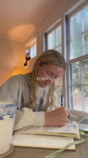 day in my life☕️🦋🤸‍♀️ can’t get over how cute big bear cafe is! #Vlog #diml #bigbearcafe #theredhen #dc