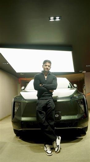 A R I J I T B I S W A S © on Instagram: "Plug into the future with Mahindra XEV 9e.” 🔌✨ . Unlimit luxury and performance ✨ Made on INGLO platform- Electric origin architecture Powered by MAIA: Fastest mind in automobile world First in class coast to coast triple screen Mahindra Sonic studio 1400 wat, 16 speaker Harmon cardon with Dolby Atmos Light me up infinity roof with 16 million colour options 0-100 in 6. 8 seconds Secure 360 Adas level 2+ Vision X - Augmented reality heads up display Auto 