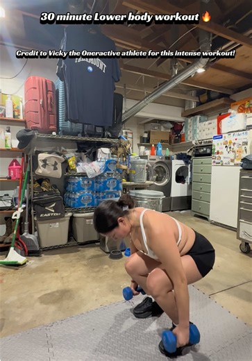 My body was sweating sooo much from trying @Victoria Loza 30 min lower body workout! She left my legs cooking🔥 @Oner Active - #lowerbodyworkout #oneractive #oneractivewear #oneractivefamilia #fitnessjourney