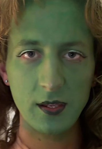 Do I look good tho #shehulk | she hulk