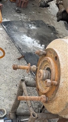 Rusty Wheel Stud Removal and Installation Tips and Tricks #powertools #tools #shortsfeed