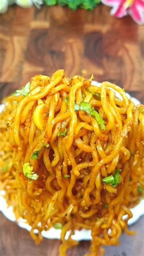 Spicy Chilli Garlic Maggi Recipe 🌶️🥵 #shorts #maggi #recipe #viral #shortsfeed #cooking #maggirecipe