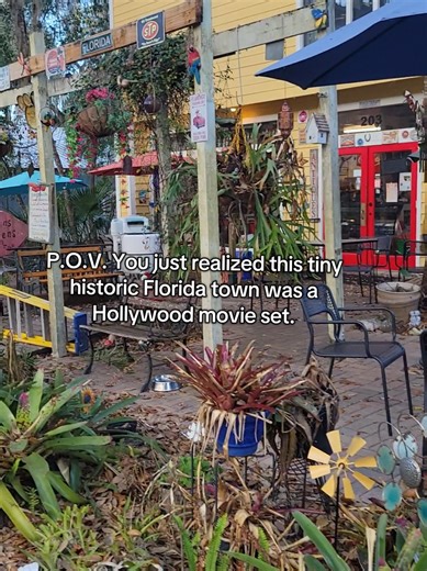 Doc Hollywood filming location | Micanopy Florida | Florida movie town | Cholokka Boulevard | Old Florida history ⬇️⬇️⬇️⬇️⬇️⬇️ This quiet historic town of Micanopy doubled as the fictional “Grady” in the 1991 film Doc Hollywood starring Michael J. Fox. Much of the movie’s small-town charm was filmed right here along historic Cholokka Boulevard — and many of the buildings still look the same today. But the story of this town goes far deeper than Hollywood. Stay tuned for a new series: Florida’s H