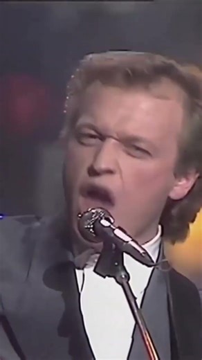Level 42 - Lessons in Love, 1986.🎶 🔊❤💯 #musica #anos80 #musicaboa #level42 #nostalgia #saudades #71🔊