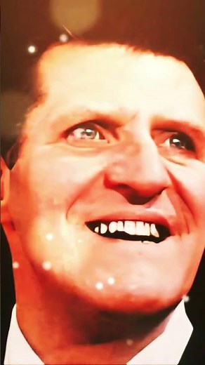 Remembering the late British magician 🎩 and comedian Tommy Cooper, who died on stage in 1984