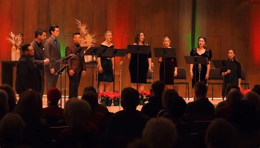 Here’s a beloved tune to get you in the holiday spirit 🎄 “I’ll Be Home for Christmas” was performed in our Holidays a cappella 2021 concert and will performed again this Holidays a cappella run! This tune was arranged by our very own Joe Labozetta, originally recorded by Bing Crosby in 1943 to honor American servicemen stationed overseas during World War II. It went on to become the most requested song at USO performances. ❄️ | Chicago a cappella