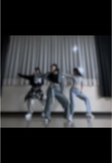 Learn the WHISTLE Dance by BLACKPINK