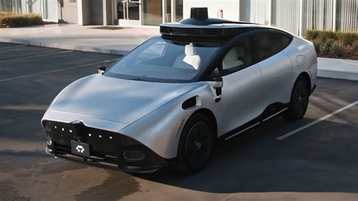 Tensor推出全球首款“脱眼”级别自动驾驶汽车