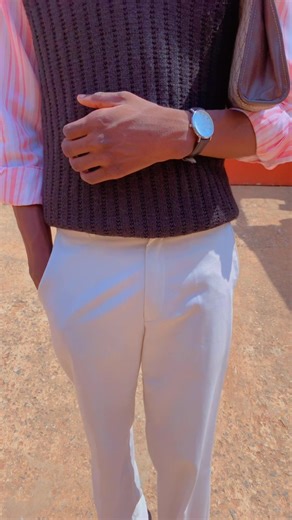 Vos pantalons tissus sont disponibles l’unité a 2500❤️✅ 228 93464322