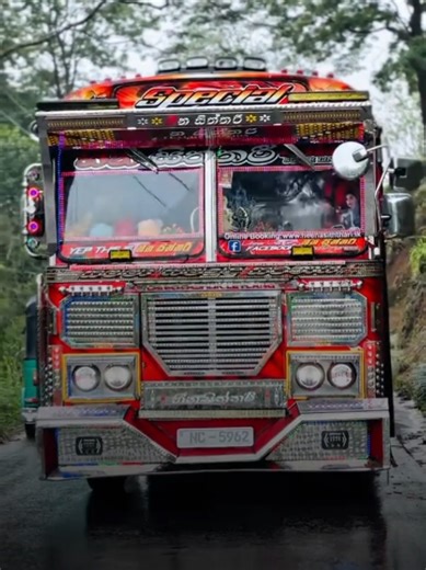 Come come බූරු 🙂 #slbuslovers #foryou #foryoupage #trending #trend #fy #fyp #viralvideo #tiktoksrilanka #srilanka #bus #viral