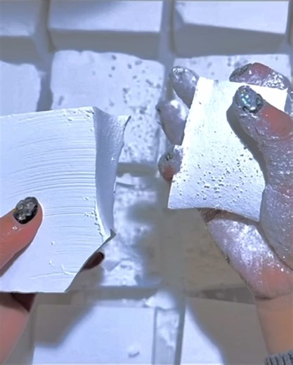 Explore the ASMR Gym Chalk Edit by Mitsuri