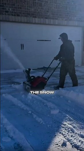 The Tiny Snowblower That Works Like a Beast ❄️💪