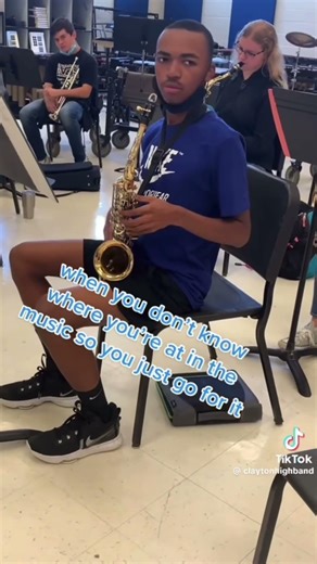 the audacity 😭 (not mine obv) #band #foryou #fyp #shorts #viral #funny #saxophone #youtubeshorts
