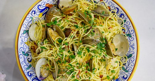 Alex Guarnaschelli shares her mom’s recipe for linguine with clams