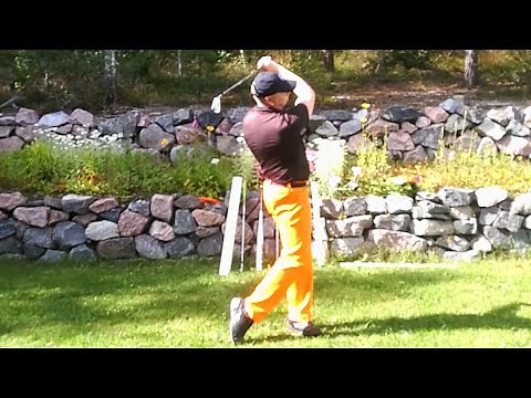 Golf. Täysi lyönti.