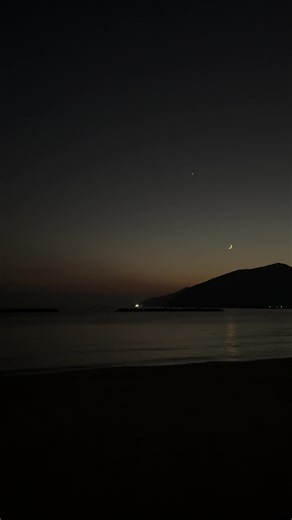 夜の美しい海景色
