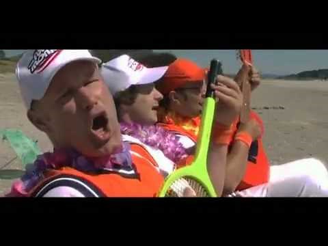 FUNKY MONKEYS "In the Summertime"