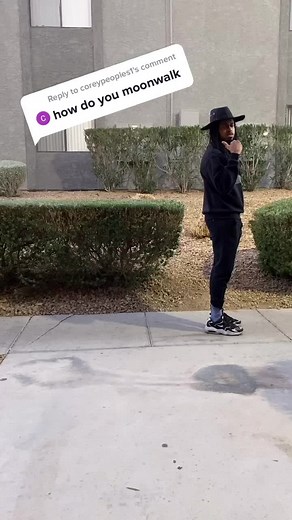 Reply to @coreypeoples1 Since You guys been asking for a tutorial why not 😁 👟 ✨ #moonwalk #moonwalktutorial #fyp