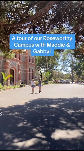 Big thanks to maddie & gabby for being the best tour guides !! Like the look of our Roseworthy campus? check out the upcoming Animal and Vet Science Info Session at Roseworthy Campus on Wednesday 19 July 11:30am-3:30pm ! To register your interest follow the link in the comments 👇👇 #adelaideuni #university #73questions #73questionswithvogue #campustour #unilife #student #agriculture #farmlife
