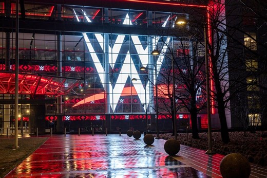 Wrestling veteran signs new deal with WWE