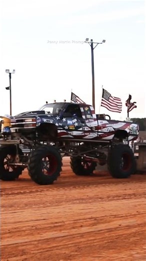 Mega Chevy hauling a few Tons #offroad #mud #truck #sled #pull #competition