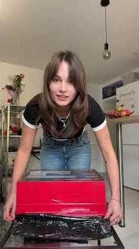 Kdo se taky těší??🤩🤩🤩🤩 #sewing #machine #singer #girl #protebe #unboxing