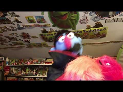 Marvin Suggs and the Muppaphone Sing Lady of Spain