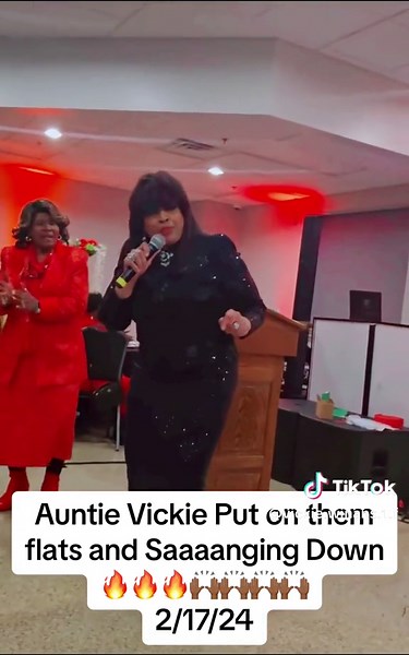 Vickie Winans Shines at 70: A Night of Gospel Music