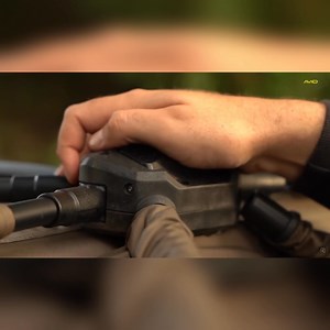 🎣 Biwy Avid Carp Exo 😎 L'EXO est l'abri ultime pour ceux qui veulent monter leur abri le plus rapidement possible sans faire le moindre compromis sur le confort. Grâce à un système de montage des mâts extrêmement innovant et à un connecteur autobloquant, c'est l'abri le plus rapide à monter à ce jour. 🧐 A découvrir sur www.chronocarpe.com ✅ 100% en stock ✅ Avid Carp France / Avid Carp . . #fishing #angler #angling #fish #carp #bigcarp #chronocarpe #carpe #carpangler #carpfishing #monstercarp 