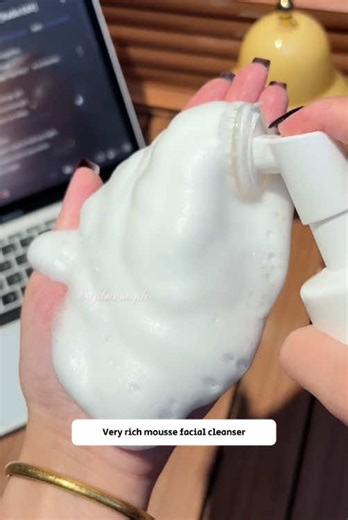 Handy Transparent Cleaning Bottle with Brush Head