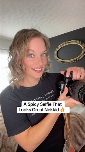 Selfie Pose That Looks Great Bare—For Every Size Body