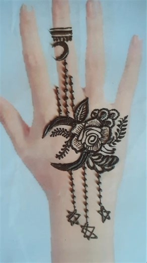 back hand mehndi design trending