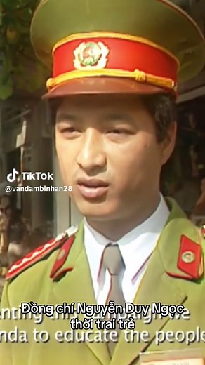 Nguyễn Duy Ngọc: Hình ảnh Thời Trẻ và Sự Nghiệp