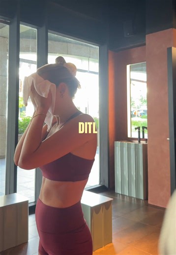 Birthday week is making me feel extra emo is you can’t tell @XYCO @Privilee_singapore @theicebathclub_sg @Sunday Pilates Club #longdistancefriendship #movingabroad #homesick #expat #singaporetiktok