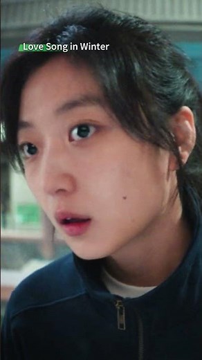 Un regalo misterioso🎁❓ | Amor en el Invierno | iQIYI Spanish #shorts