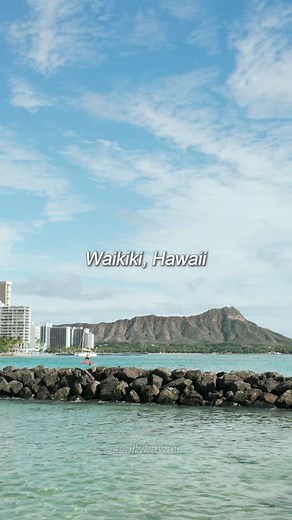 Waikiki view from the sea. Waikiki, Hawaii. 🏖🌊🥰 11.2025 #waikiki #waikikibeach #hiltonhawaiianvillage #kahanamokubeach #diamondhead #beachvibes #fbviral #viralreelsシ #travelvibes #travel #oahu #hawaii #ハワイ #ハワイ旅行 #hawaiilife #followus #allyhawaii #ellievloghawaii | Ally Hawaii