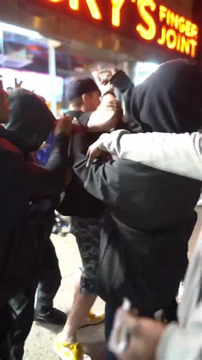 22K views · 171 reactions | Famouss Richard Security crip Mac no jumper 藍 #trendingnow #viralvideochallenge #shorts #prank #prankvideo #fblifestyle | Famouss Richard | Facebook