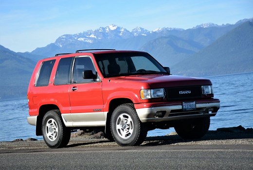 Super Trooper: This Two-Door, Five-Speed 1993 Isuzu Trooper RS Puts The "Sport" In Sport-Utility Vehicle | The Online Automotive Marketplace | Hemmings, The World's Largest Collector Car Marketplace