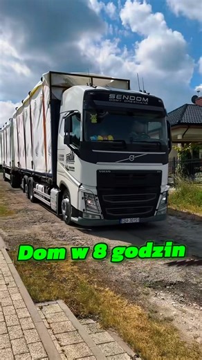 Zobacz jak powstaje dom modułowy Smart