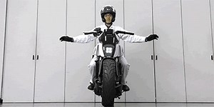 Honda Just Invented a Self-Balancing Motorcycle That Never Falls Over
